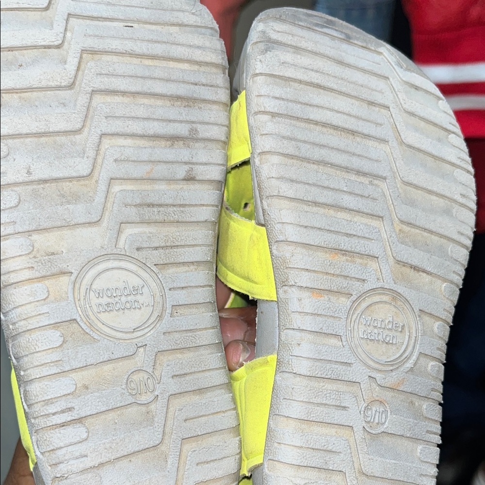 Wonder Nation Bright Yellow Kids Sandals - Picture 2 of 2
